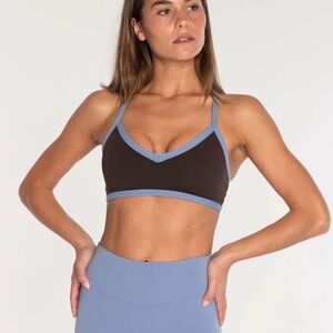 Form V-Neck Bra in Espresso/Glacier